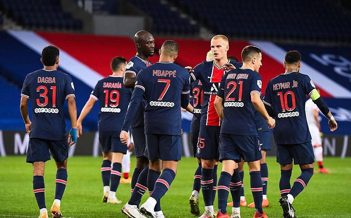 摩纳哥训练开放日；集结日队长鼓劲引欢呼；西甲在即；球队文化再被提及(周四006欧冠摩纳哥vs巴塞罗那)