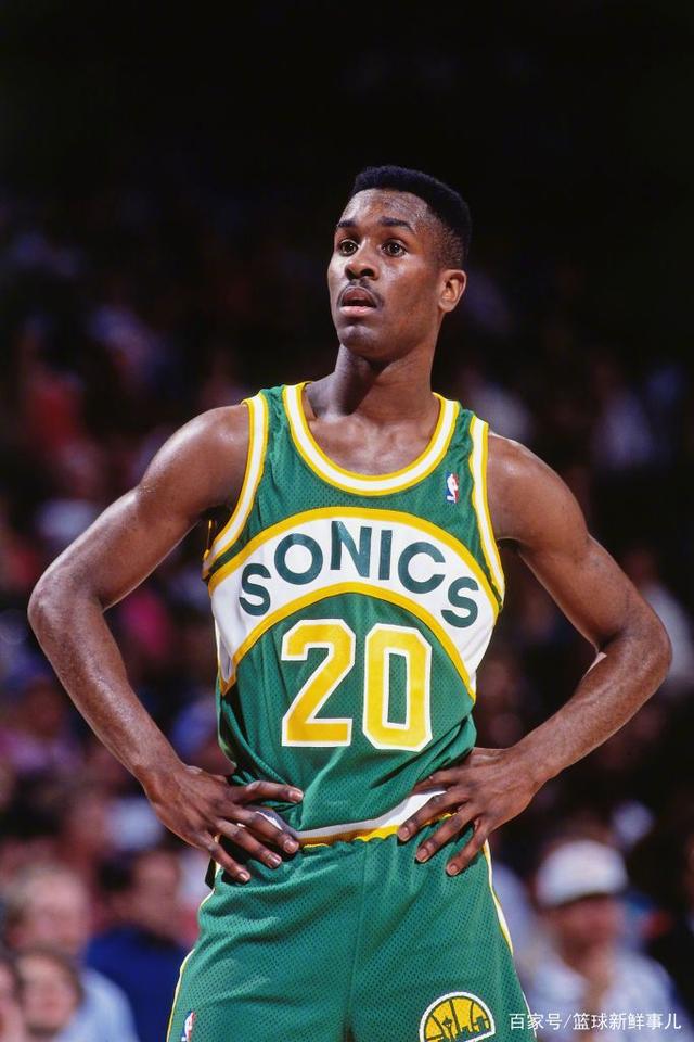 社区盾倒计时;波士顿凯尔特人赛后止住颓势;细节引发关注;引发热议;赛程密集仍需轮换的简单介绍 社区盾倒计时;波士顿凯尔特人赛后止住颓势;细节引发关注;引发热议;赛程密集仍需轮换的简单介绍