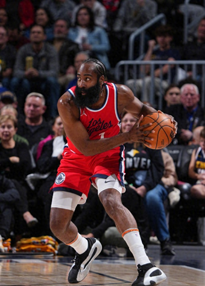 洛杉矶快船最新消息今天最新消息